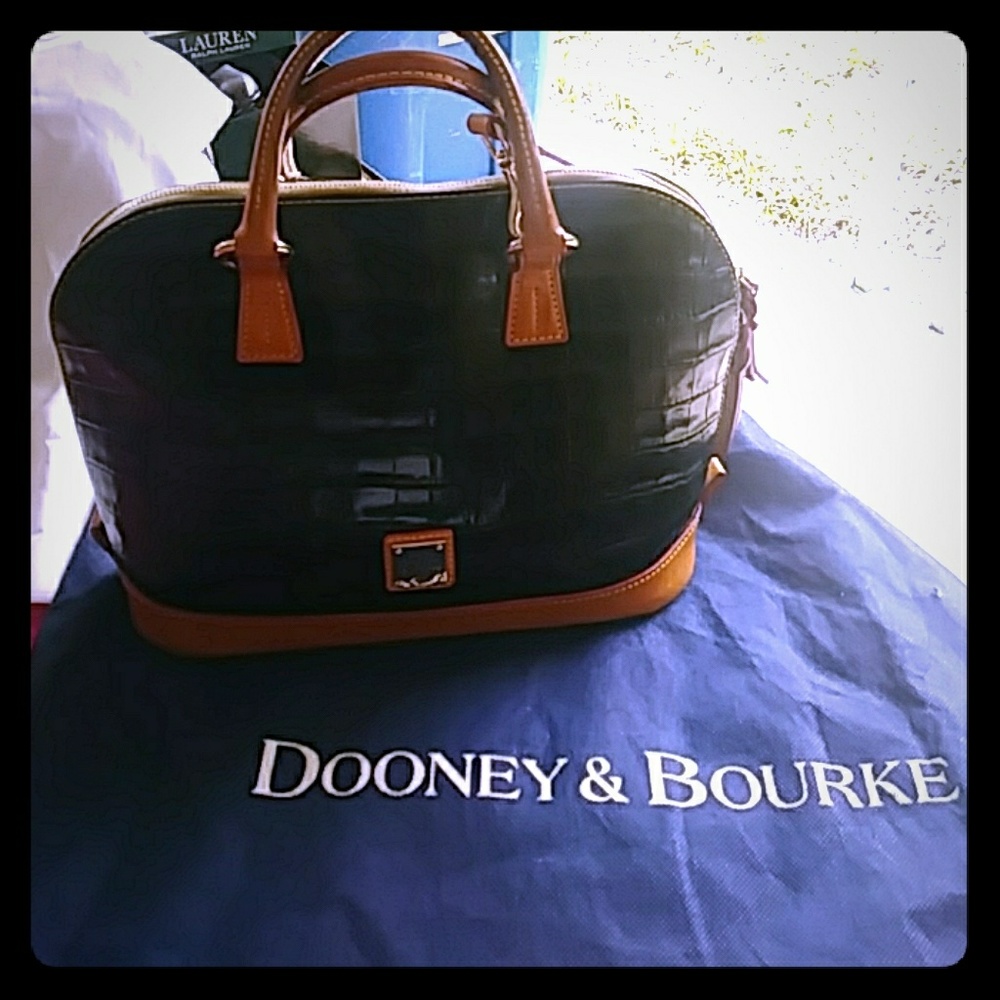 Dooney and Bourke purse